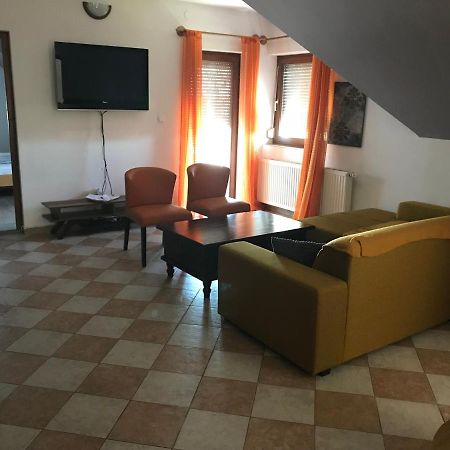 Marta Apartman Balatonalmadi Luaran gambar