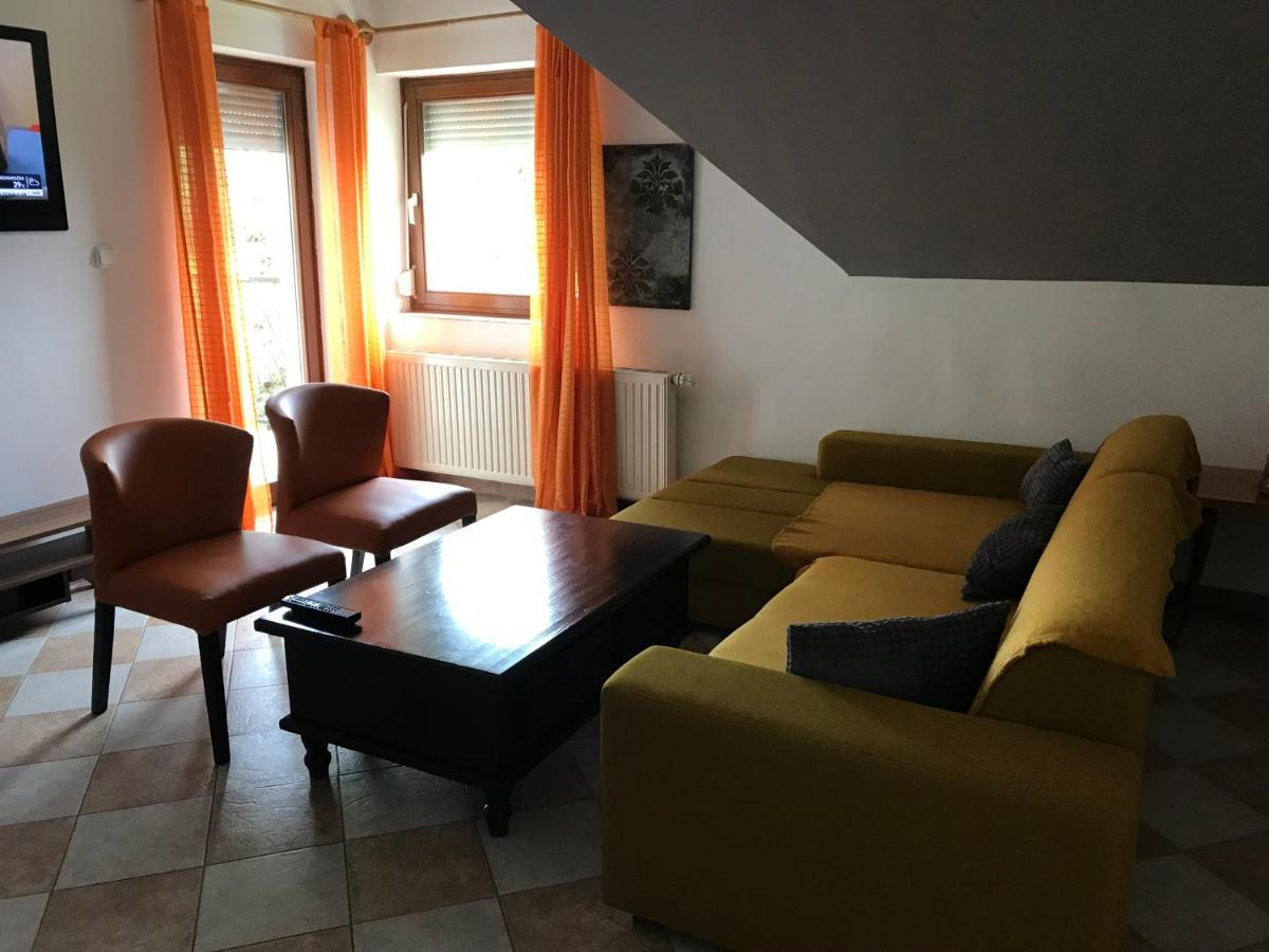 Marta Apartman Balatonalmadi Luaran gambar