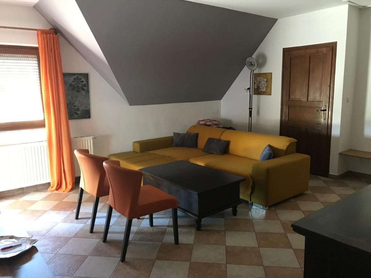 Marta Apartman Balatonalmadi Luaran gambar
