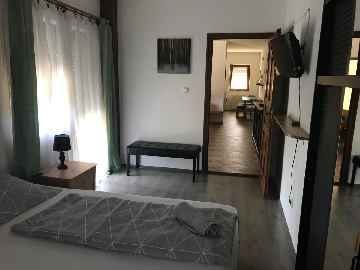 Marta Apartman Balatonalmadi Luaran gambar