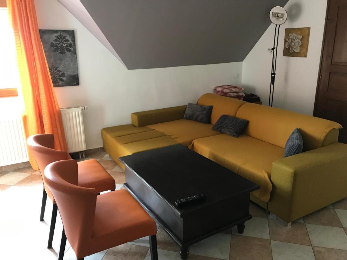Marta Apartman Balatonalmadi Luaran gambar