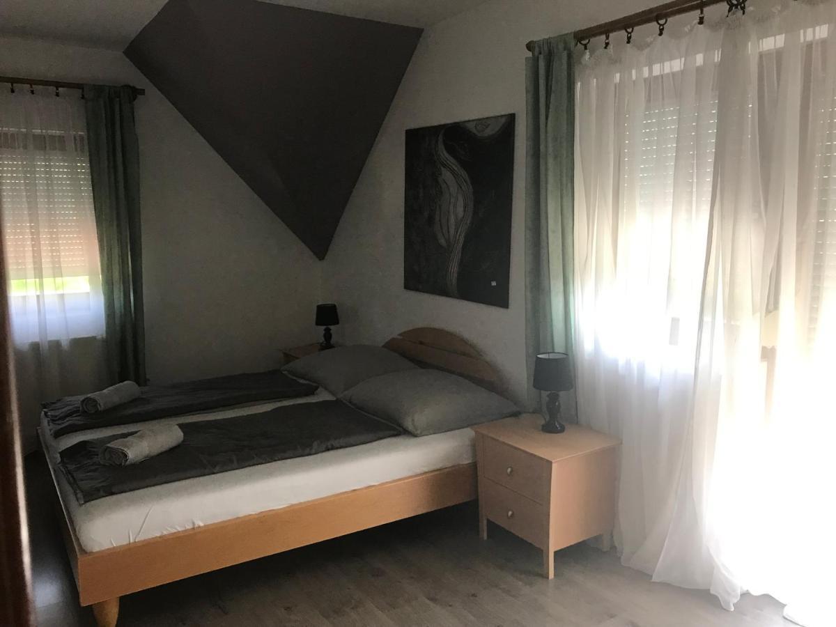 Marta Apartman Balatonalmadi Luaran gambar