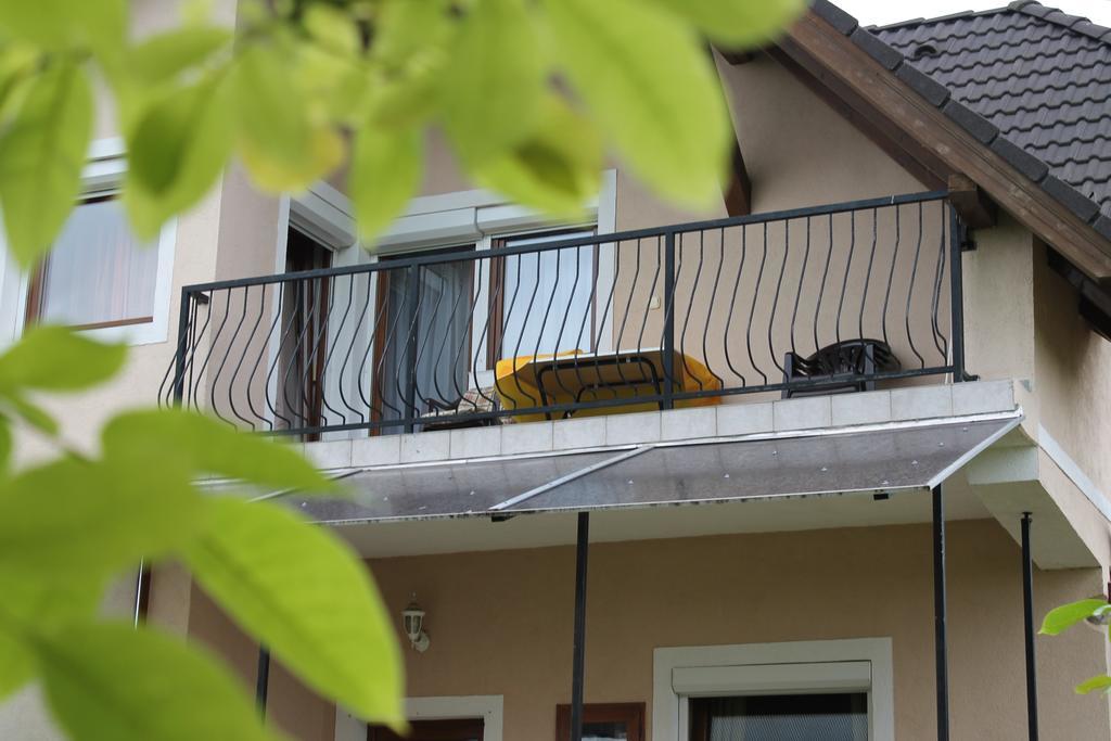 Marta Apartman Balatonalmadi Luaran gambar
